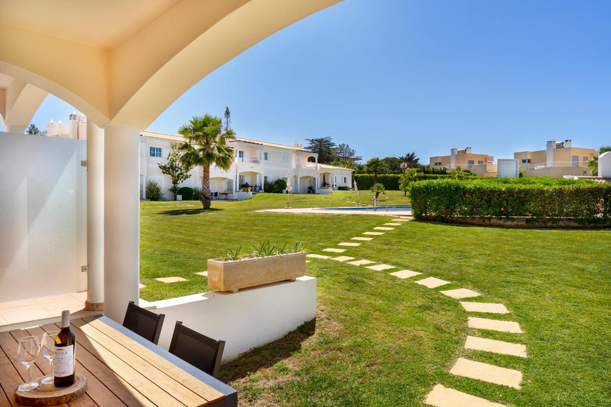 Apartamento No Condominio Baia Village Com Piscina Albufeira Eksteriør billede