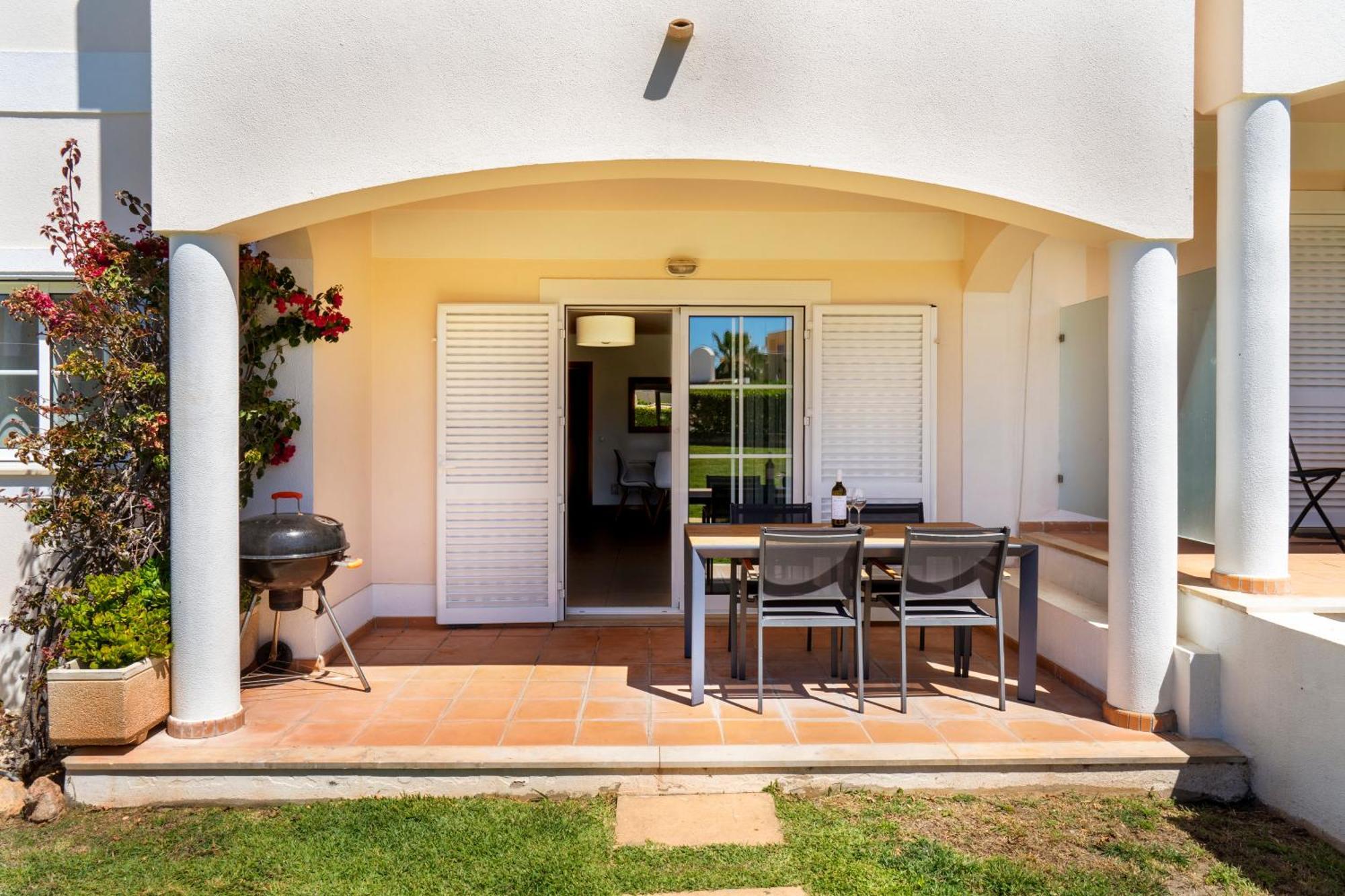 Apartamento No Condominio Baia Village Com Piscina Albufeira Eksteriør billede
